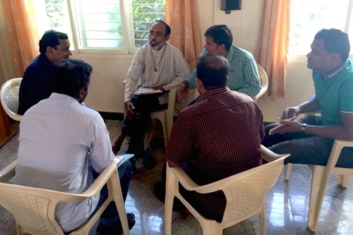 Fr. McQueen leads one of the small group discussions.