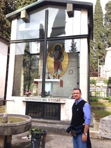 Carlos E and mausoleum